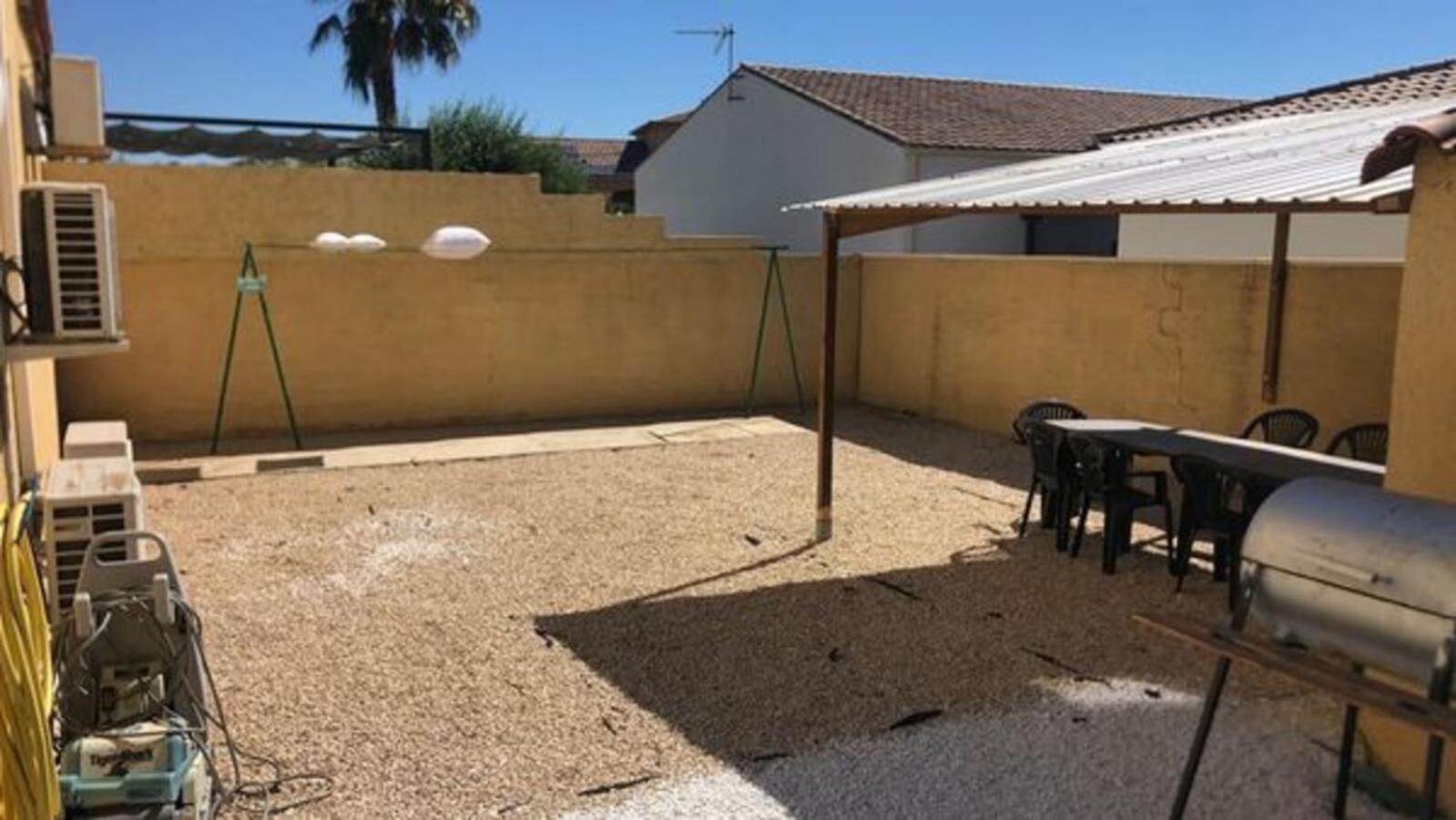 Pinet , Le Calme Proche De La * Pinet (Herault)